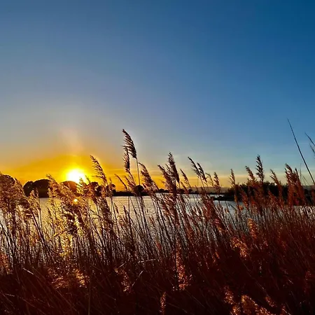 Entre Lac, Et Montagne Apartman